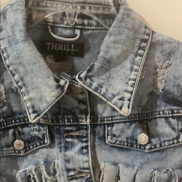 Thrill Light Blue Cropped Denim Jacket - Picture 2 of 4